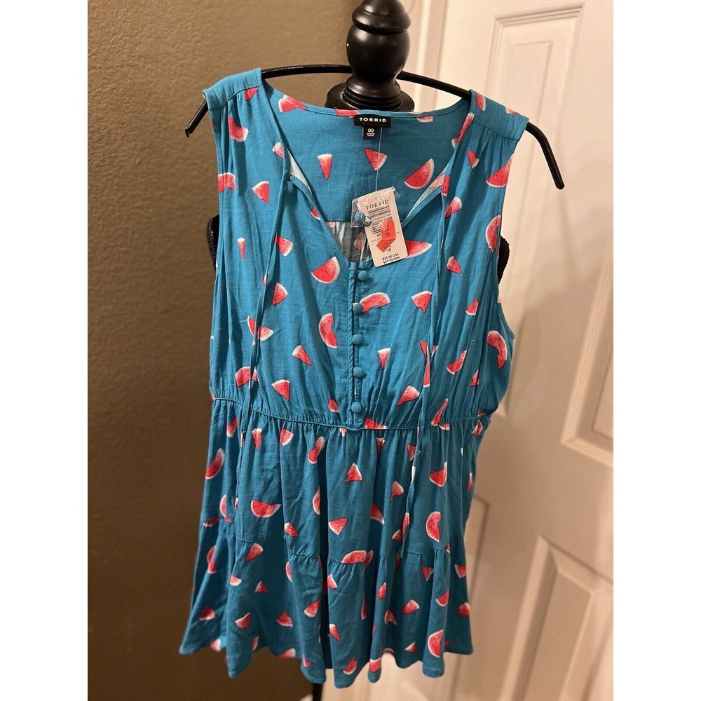 TORRID RAYON BLUE WATERMELON BUTTON TIERED TANK TOP SIZE 00 NWT